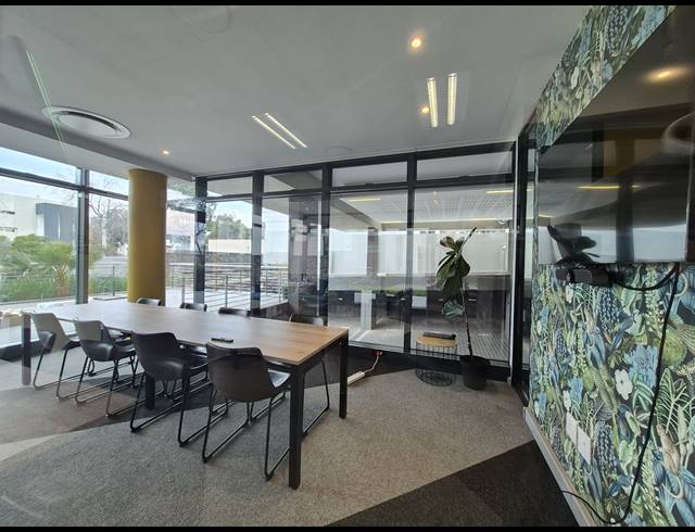 160M² OFFICE TO LET IN SANDTON CENTRAL